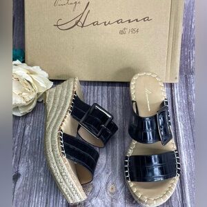 Vintage Havana Robin Sandals in Black Size 7 1/2 NIB